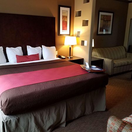 Best Western Plus Texoma Hotel & Suites Denison Exterior photo