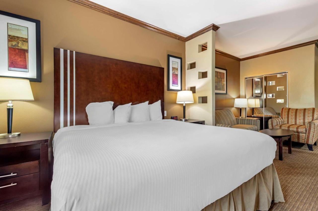 Best Western Plus Texoma Hotel & Suites Denison Exterior photo