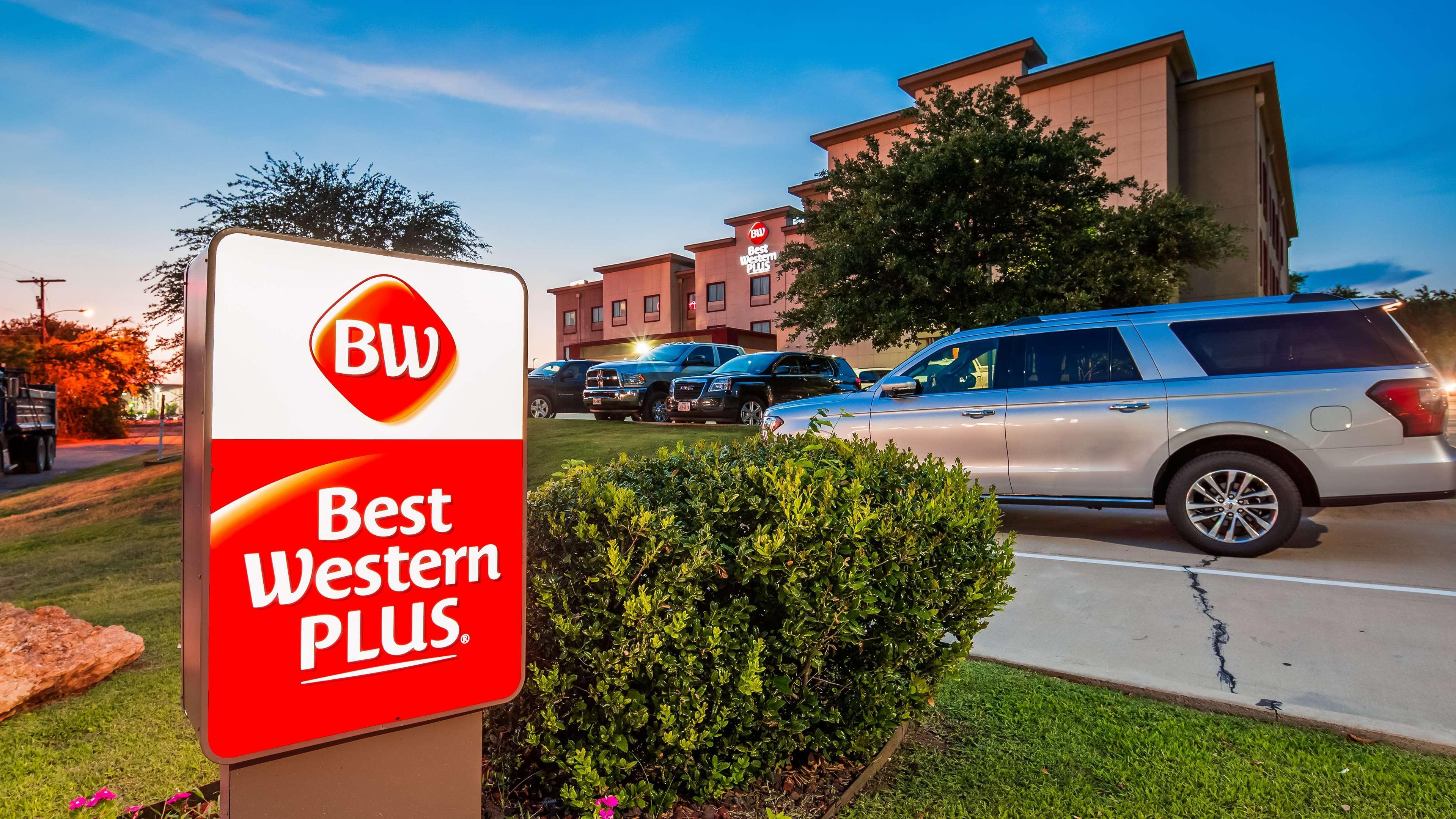 Best Western Plus Texoma Hotel & Suites Denison Exterior photo